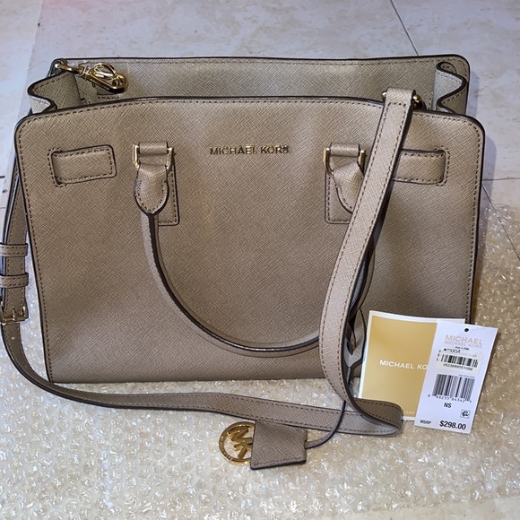 Michael Kors Satchel/Crossbody - Picture 3 of 8